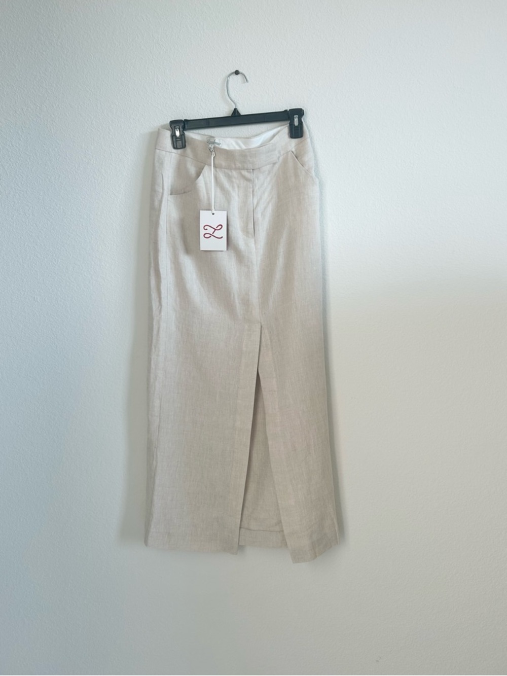 NWT L’Academie Orsina Maxi Skirt in Natural - Picture 2 of 6